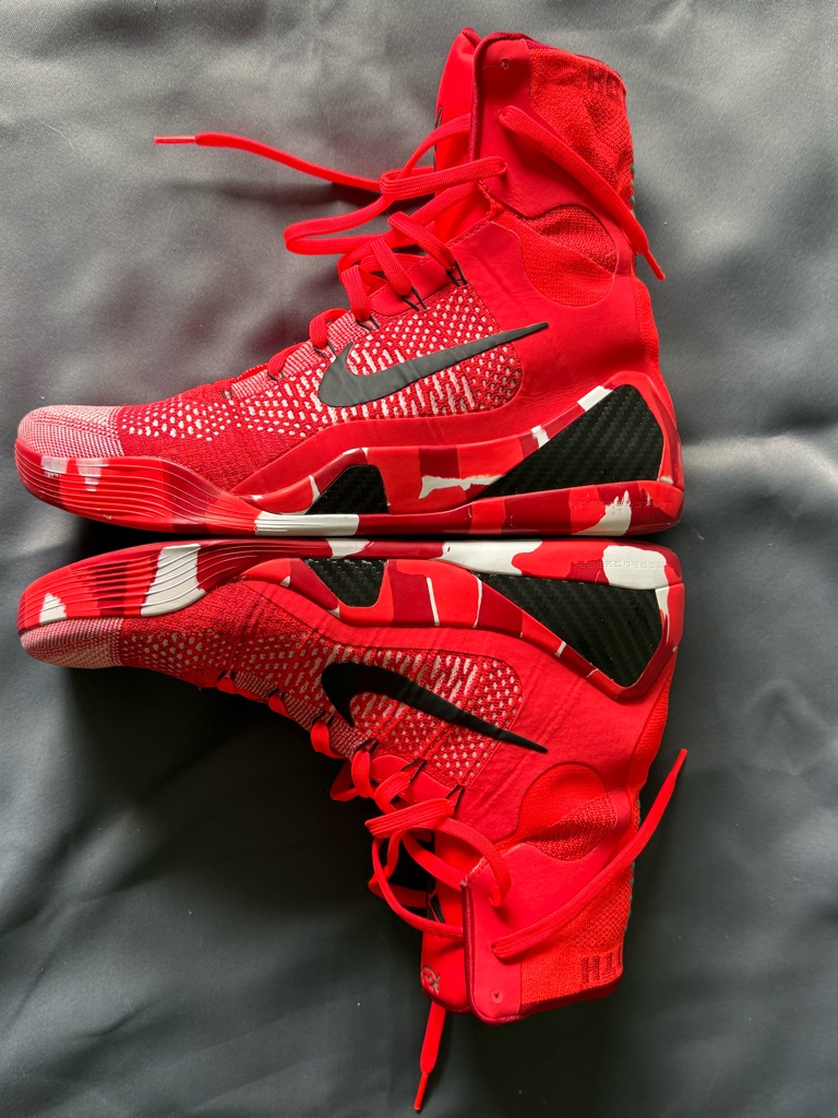 Nike Kobe 9 Protro Christmas Colorway
